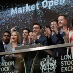 Titan Alternatives ‘rings the bell’ at London Stock Exchange to mark first allotment in the Fuel Ventures VCT